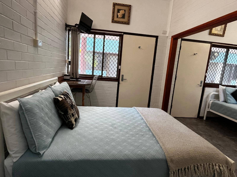 Crafting Captivating Headlines: Your awesome post title goes here 38 1600x1200 800x600 1